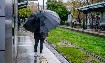 Καιρός: Αυξημένες νεφώσεις με τοπικές βροχές και πιθανόν μεμονωμένες καταιγίδες