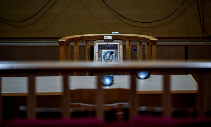 Δίκη Γιώργου Γιαννόπουλου: Κάθειρξη 5 ετών για ασέλγεια σε ανήλικο χωρίς αναστολή