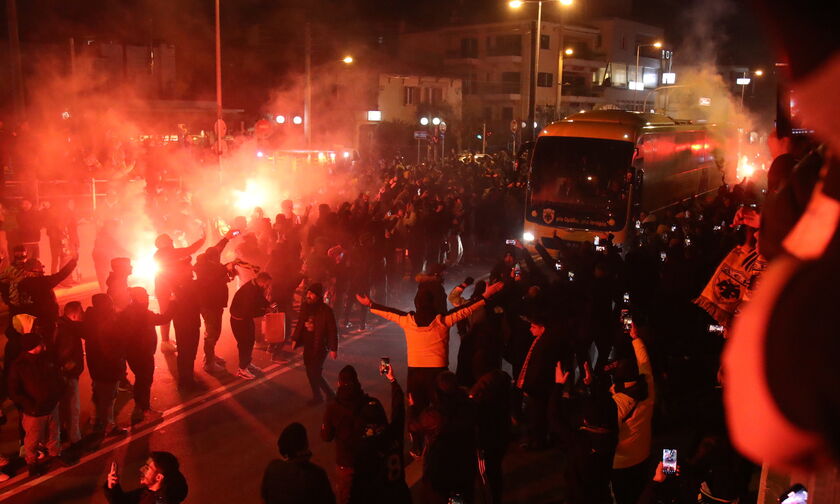 ΑΕΚ-Ολυμπιακός: Στη Νέα Φιλαδέλφεια οι αποστολές