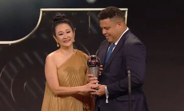 FIFA: Βραβείο στη γυναίκα του Πελέ (vid)
