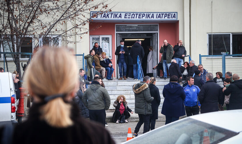 Τραγωδία στα Τέμπη: Ξεκινούν οι ταυτοποιήσεις των θυμάτων (vid)