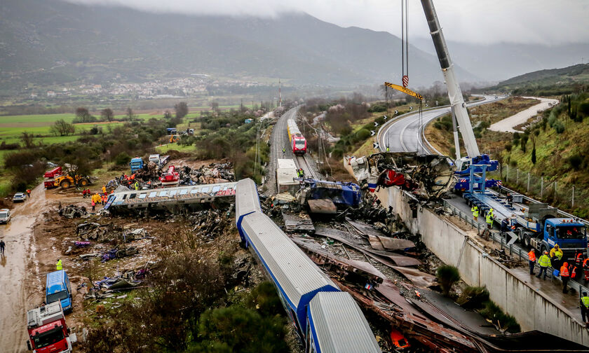Ολοκληρώνονται οι έρευνες με 57 νεκρούς και 56 αγνοούμενους - Συγκλονίζει ο θρήνος των συγγενών