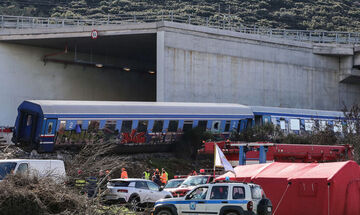 Τραγωδία στα Τέμπη: Η ΝΔ ζητά να συνεδριάσει η επιτροπή Θεσμών για την τηλεδιοίκηση στα τρένα (pic)