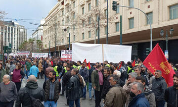 Απεργία: Συλλαλητήρια σε όλη τη χώρα για τα Τέμπη – Εκλεισε το κέντρο της Αθήνας