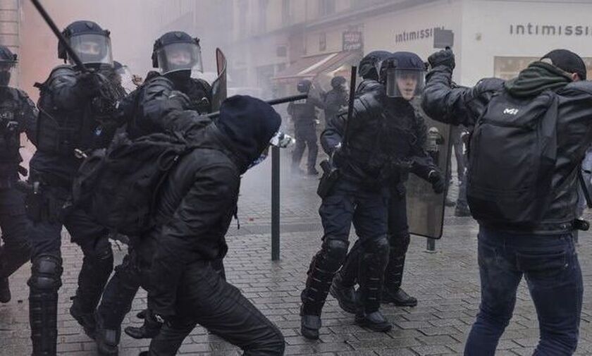 Γαλλία: Εκατοντάδες ψαράδες διαδήλωσαν στη Ρεν - Άγρια επεισόδια με την αστυνομία