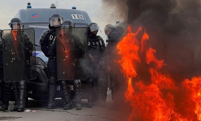 Γαλλία: Υπερβολική βία και καταχρηστικές συλλήψεις στις διαδηλώσεις καταγγέλλει η Διεθνής Αμνηστία