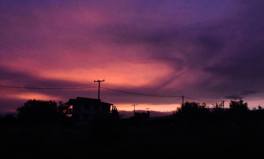 Kαιρός: Γενικά αίθριος - Πιθανότητα για τοπικές βροχές 