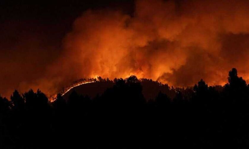 Ισπανία: Η πρώτη μεγάλη πυρκαγιά της χρονιάς βρίσκεται εκτός ελέγχου