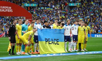 Αγγλία-Ουκρανία: Μήνυμα ειρήνης από τους ποδοσφαιριστές (pics)