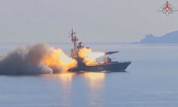 Ρωσία: Εκτόξευσε υπερηχητικούς πυραύλους εναντίον ομοιώματος στόχου στη Θάλασσα της Ιαπωνίας