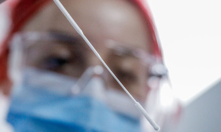 Κορονοϊός: 47 θάνατοι και 65 διασωληνωμένοι την τελευταία εβδομάδα