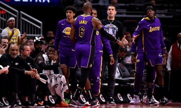 NBA: Τρελό φινάλε στην κανονική περίοδο με «σφαγή» στη Δύση