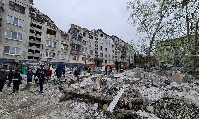Ουκρανία: Νεκροί και τραυματίες από ρωσικό πλήγμα στο Σλοβιάνσκ