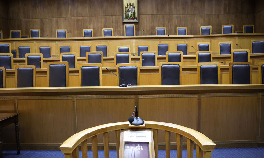 Μυτιλήνη: Τη Δευτέρα η απολογία της 49χρονης που πυρπόλησε τον σύζυγό της