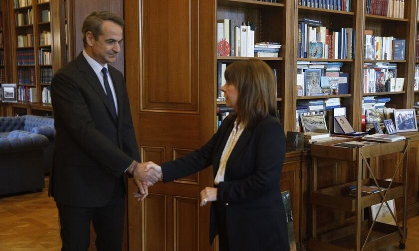 Στην τελική ευθεία για τις εκλογές: Το χρονοδιάγραμμα μετά την επίσκεψη Μητσοτάκη στην Πρόεδρο