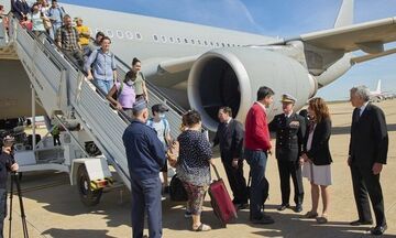 Σουδάν: Φτάνει στην Ελευσίνα το C-27 με τους 27 Έλληνες - Απεγκλωβίστηκαν ακόμα 7 ομογενείς
