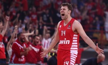 EuroLeague: Στην καλύτερη πεντάδα ο Βεζένκοφ