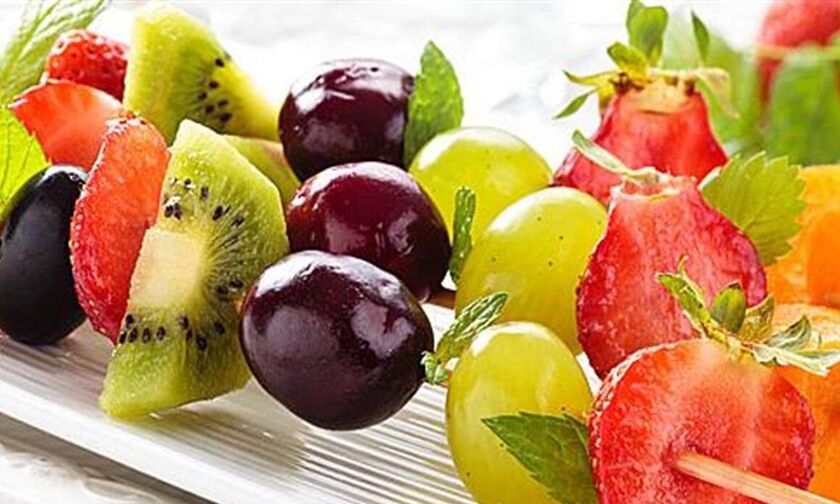 Τελικά τα φρούτα τα τρώμε με άδειο ή γεμάτο στομάχι;