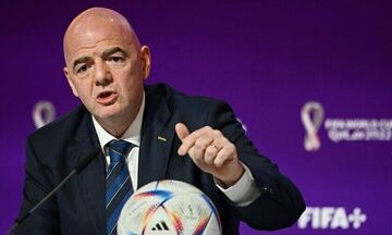 Η FIFA επέκτεινε το μέτρο για αναστολή συμβολαίων ξένων σε Ρωσία και Ουκρανία