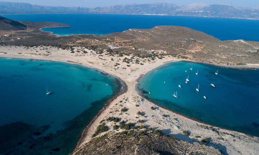 Η Ιταλία ψηφίζει... Ελαφόνησο!