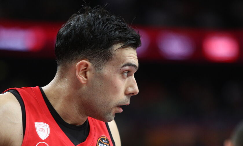 ΟΛΑ ΔΕΙΧΝΟΥΝ ΠΑΡΑΜΟΝΗ ΣΛΟΥΚΑ