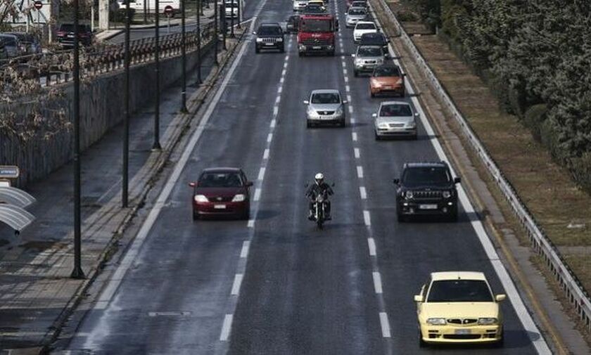 Τροχαίο με παράσυρση ηλικιωμένου στη λεωφόρο Βουλιαγμένης