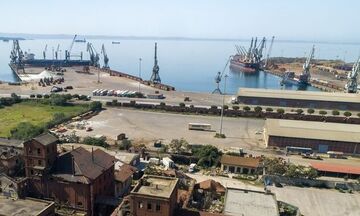 Θεσσαλονίκη: Εργατικό ατύχημα στο λιμάνι - Τραυματίστηκε υπάλληλος