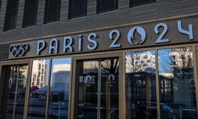 «Έφοδος» της αστυνομίας στο αρχηγείο των Ο. Α. «Παρίσι 2024» εν μέσω έρευνας για υπεξαίρεση