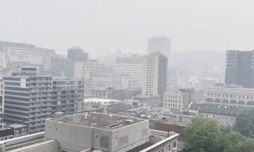 Φωτιές στον Καναδά: «Πνίγηκε» στον καπνό το Μόντρεαλ - Συναγερμός για την ατμοσφαιρική ρύπανση