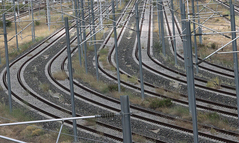 Hellenic Train: Ακινητοποιήθηκε αμαξοστοιχία που εκτελούσε το Θεσσαλονικη -Αθήνα σε σήραγγα