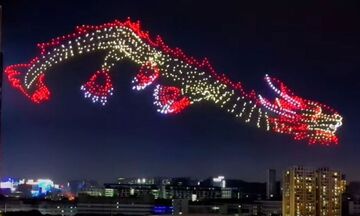 Κίνα: Εντυπωσιακό θέαμα με ιπτάμενους δράκους! (vid)