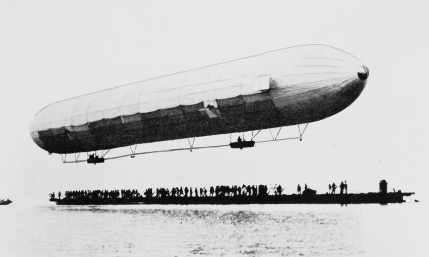 Η πρώτη πτήση αερόπλοιου