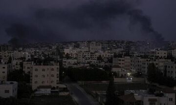 Ο στρατός του Ισραήλ βομβαρδίζει τη Λωρίδα της Γάζας μετά τις εκτοξεύσεις ρουκετών από Παλαιστίνιους