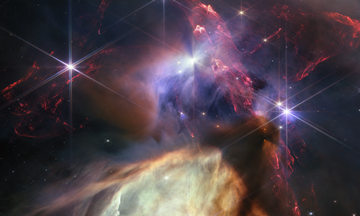 NASA: Τι αποκαλύπτει η πρώτη επετειακή εικόνα του James Webb