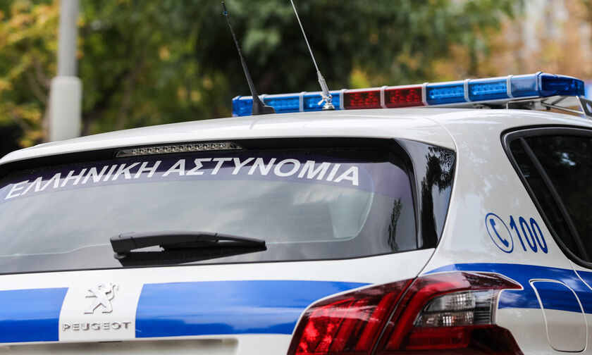 Εξερράγη βόμβα έξω από την Τεκτονική Στοά στην Αχαρνών 