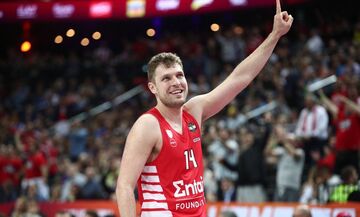 GM Κινγκς για Βεζένκοφ: «Αναρωτηθήκαμε αν ήθελε να επιστρέψει στον Ολυμπιακό για τη EuroLeague»