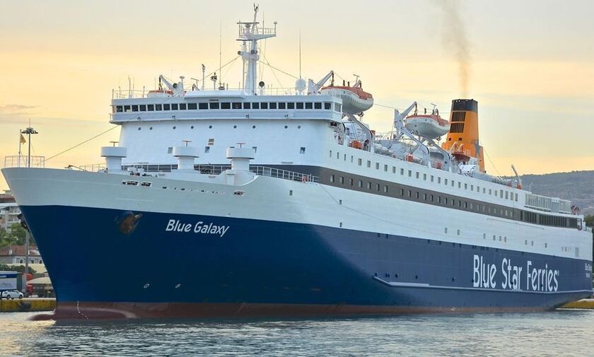 Πειραιάς: Μηχανική βλάβη σε πλοίο με 606 επιβαίνοντες