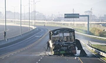 Νότια Αφρική: Επεισοδιακές διαδηλώσεις οδηγών ταξί στο Κέιπ Τάουν - Τουλάχιστον 5 νεκροί