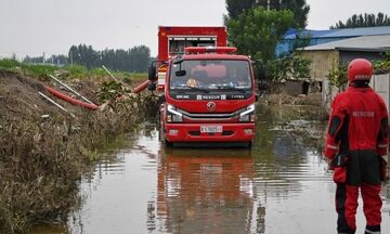 33 νεκροί, 18 αγνοούμενοι από τις καταρρακτώδεις βροχές στην Κίνα