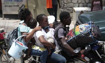 Αϊτή: Χιλιάδες πολίτες εγκαταλείπουν συνοικία της πρωτεύουσας εξαιτίας επίθεσης συμμορίας