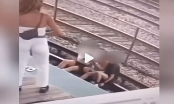 ΗΠΑ: Κάθισαν σε ράγες τρένου για να βγάλουν selfie και έπαθαν ηλεκτροπληξία (vid)