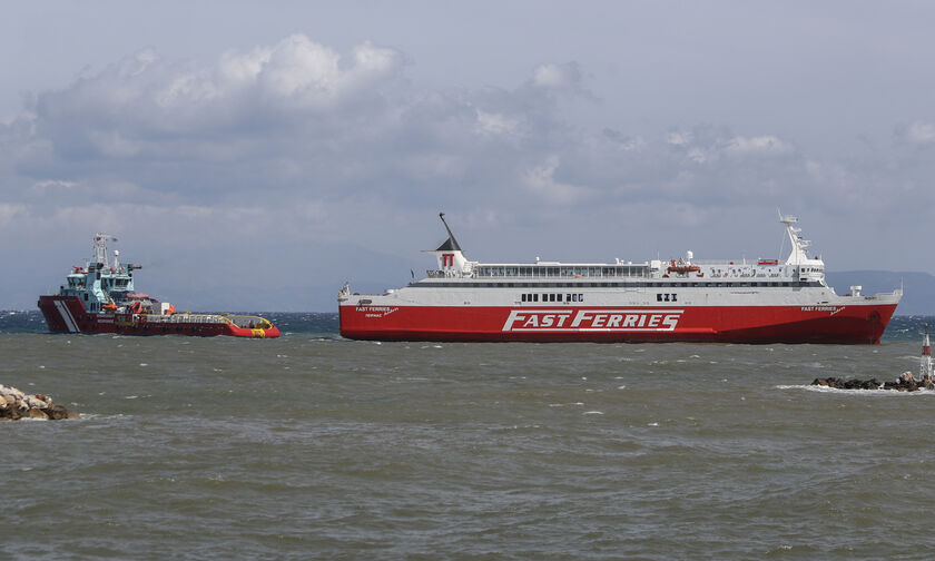 Fast Ferries Andros: Τελειώνει η ταλαιπωρία των 780 επιβαινόντων (vid)