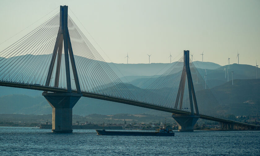 Παράταση στη δωρεάν διέλευση της γέφυρας Ρίου - Αντιρρίου και της διασταύρωσης Εγνατίας - Ιόνιας