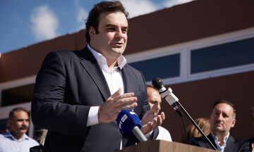 Πιερρακάκης: «Ορισμένα σχολεία στη Θεσσαλία μπορεί να μην ανοίξουν για μήνες»