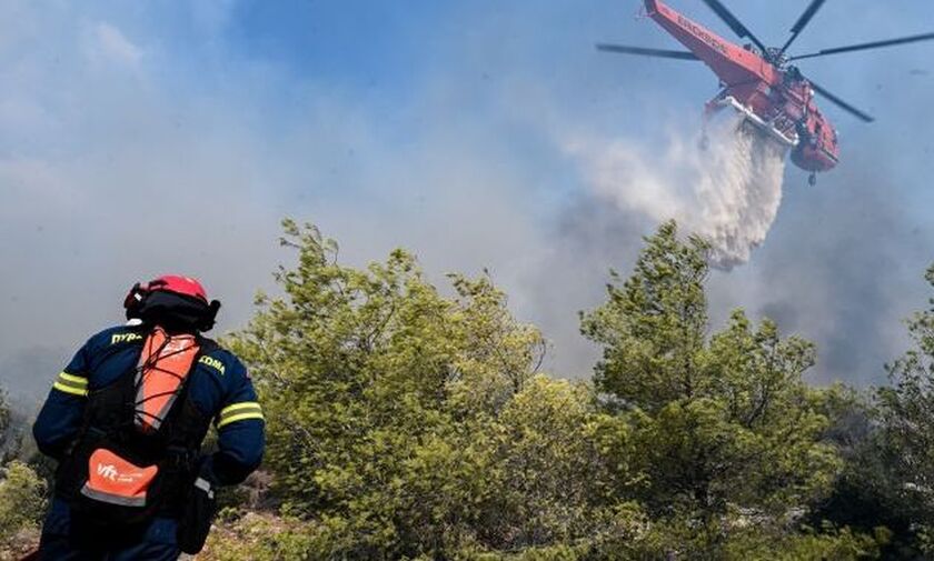 Φωτιά στο Μοναστηράκι Αιτωλοακαρνανίας - Κινητοποίηση εναέριων δυνάμεων