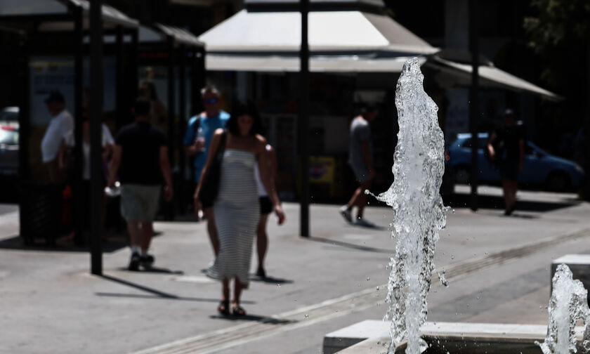 Καιρός: Καλοκαιρινός στην Αθήνα, νεφώσεις και βροχές βορειότερα 