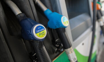 «Καλπάζουν» οι τιμές των καυσίμων: Στο «κόκκινο» η βενζίνη, ανησυχία για το πετρέλαιο θέρμανσης