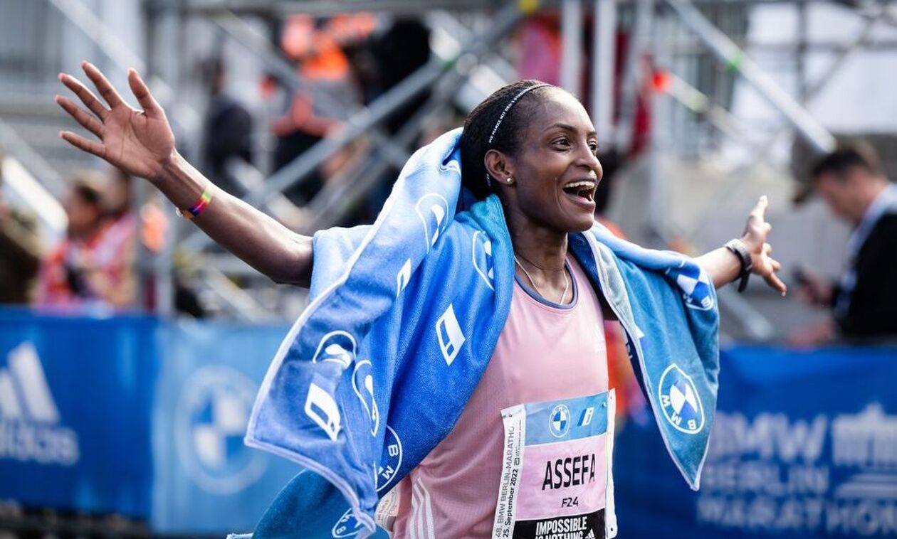 Μαραθώνιος Γυναικών: Απίθανο παγκόσμιο ρεκόρ της Ασέφα από την Αιθιοπία - 2 λεπτά ταχύτερη! 