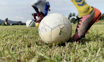 Πώς παιδόφιλοι εκμεταλλεύτηκαν το ποδόσφαιρο για να κακοποιήσουν εκατοντάδες παιδιά
