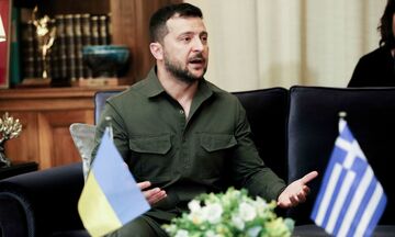 Ουκρανία: Ο πρόεδρος Ζελένσκι αντικατέστησε τον διοικητή των Εδαφικών Αμυντικών Δυνάμεων